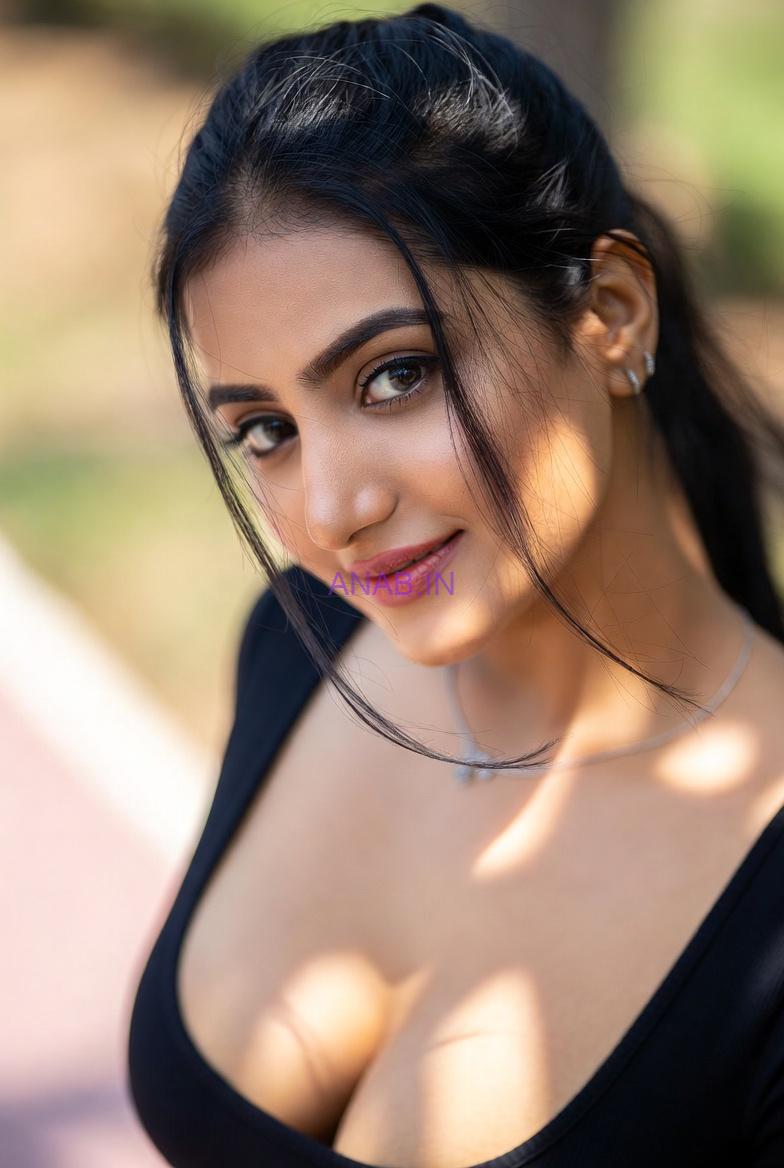 🔥 PRIYA SHARMA 💋 22 YRS SEDUCTIVE NASHIK BABE READY FOR WILD FUN & HOT NIGHTS! 🌙