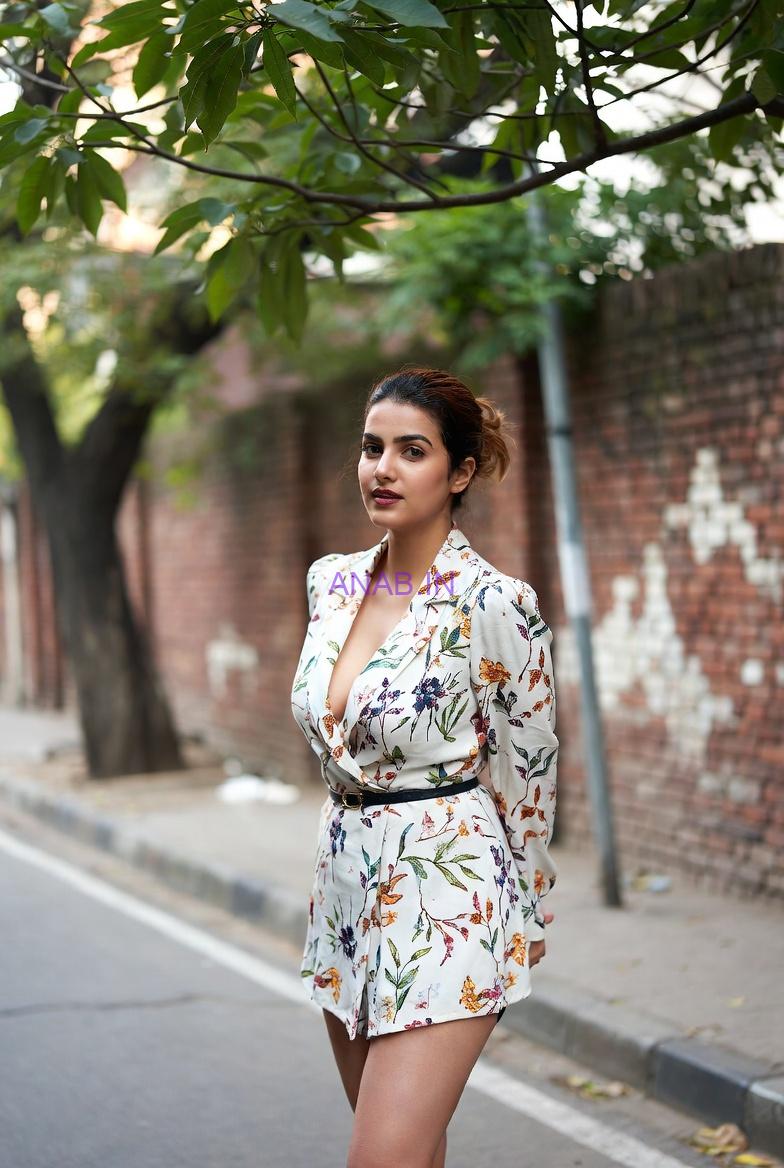 🔥NATASHA IVANOVA💋22 YRS RUSSIAN BEAUTY IN Madhapar 🍒HORNY & SEDUCTIVE CALL GIRL✅NO ADVANCE GENUINE SERVICE🏨HOTEL/HOME 24/7